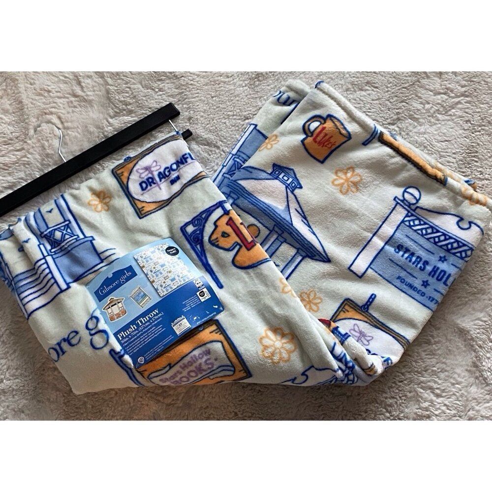Gilmore Girls Stars Hollow Town Luke's Dragonfly Inn Gazebo 50x70" Throw Blanket